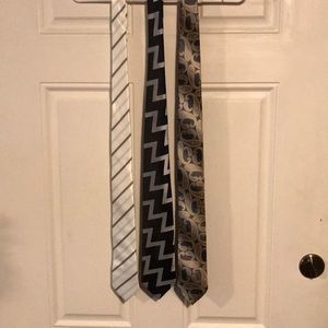 Set of 3 mens ties